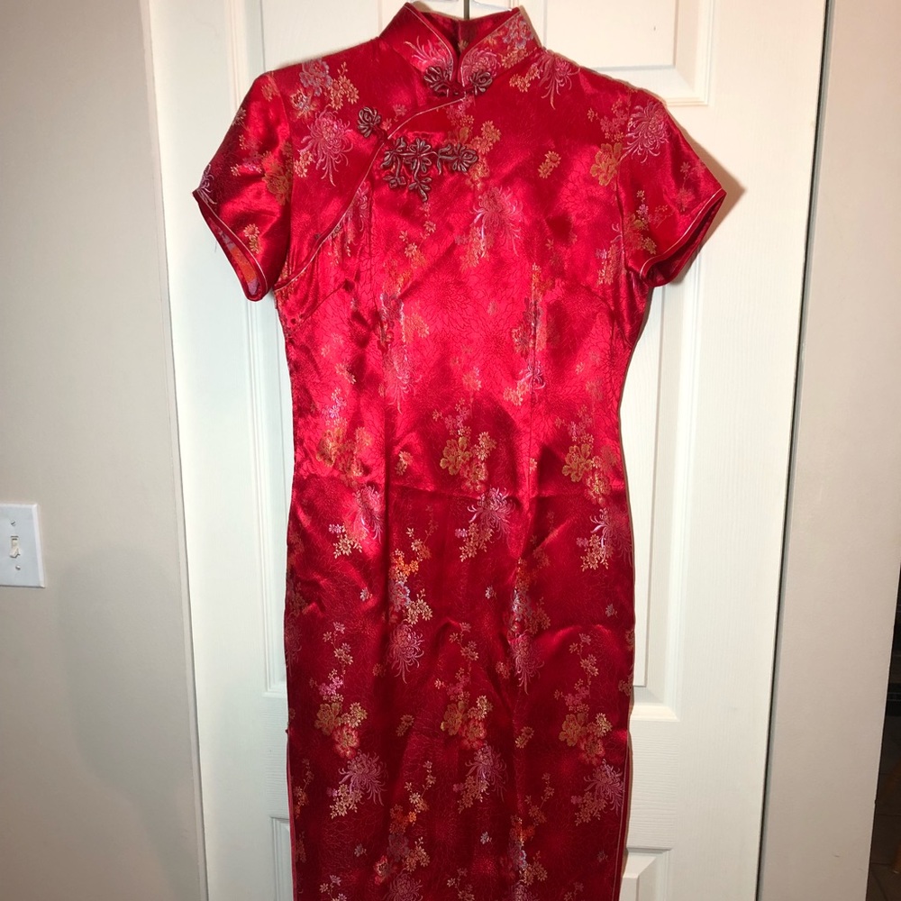 Long Cheongsam Chinese Traditional Red Dress